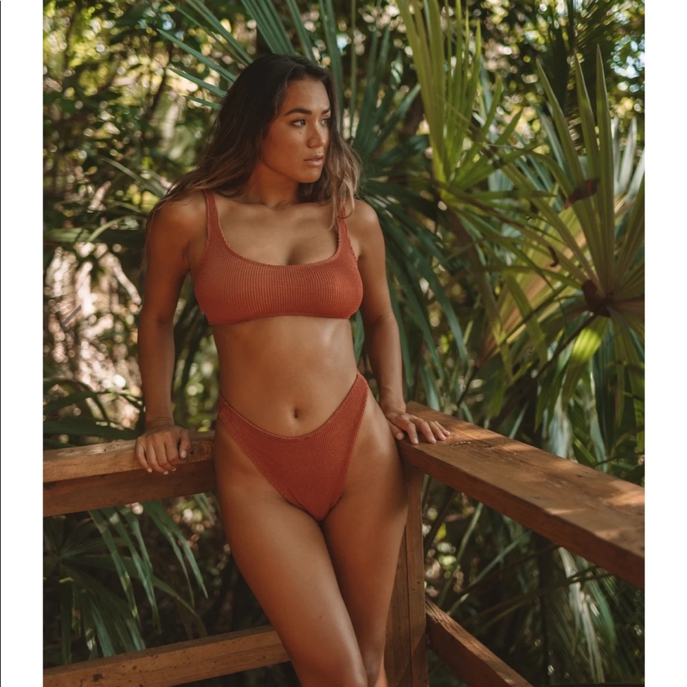 Skatie swim Mya top (L) and Kelly bottom (Med)DUNE